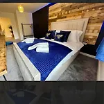 No 4 Hawthorn View Ground Floor * York